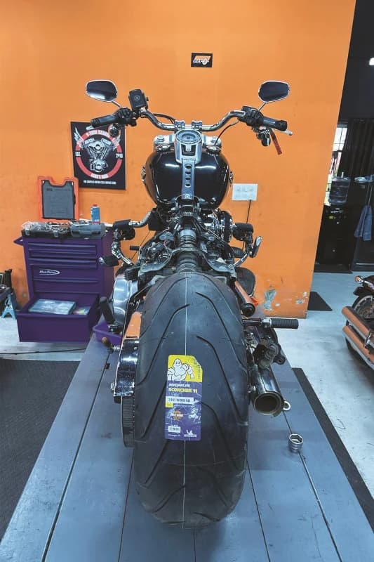 Michelin Scorcher 11 fitment 4
